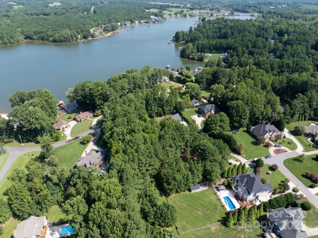 127 Palos Verde Road