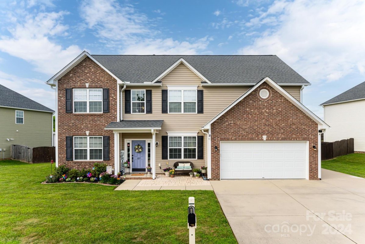 227 Roanoke Road
