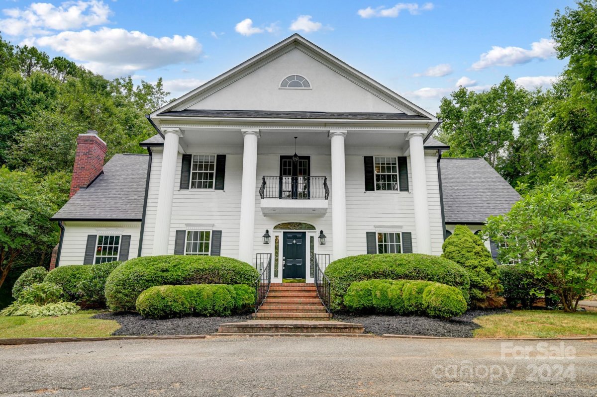 2731 Walter Drive