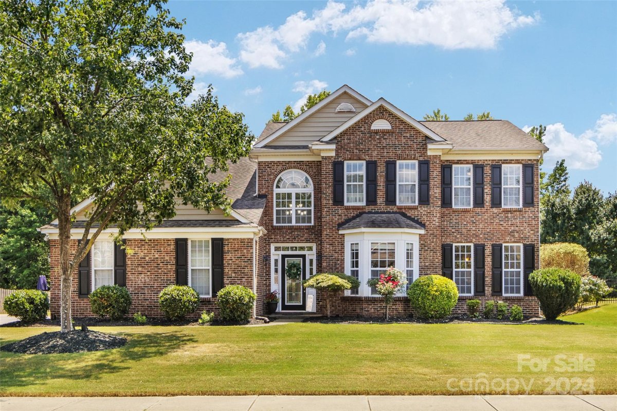 806 Springwood Drive