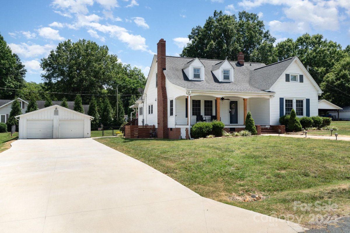1409 Short Street