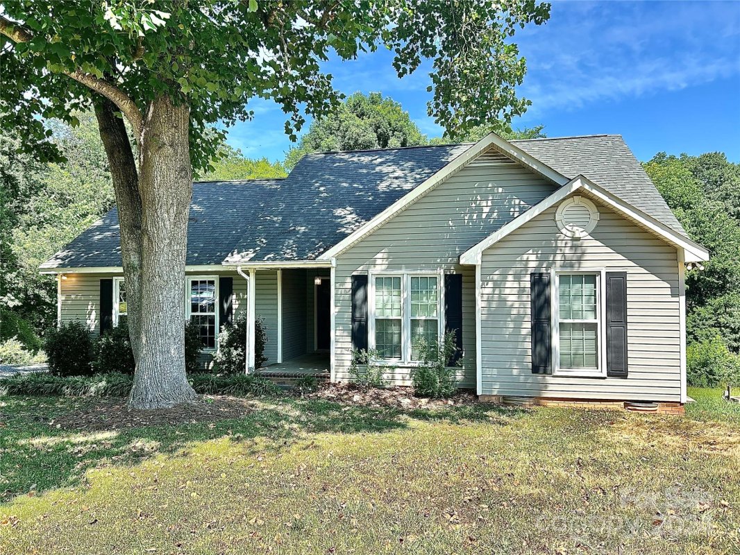 309 Brookside Drive