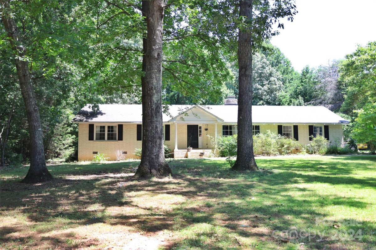 621 Pineburr Court