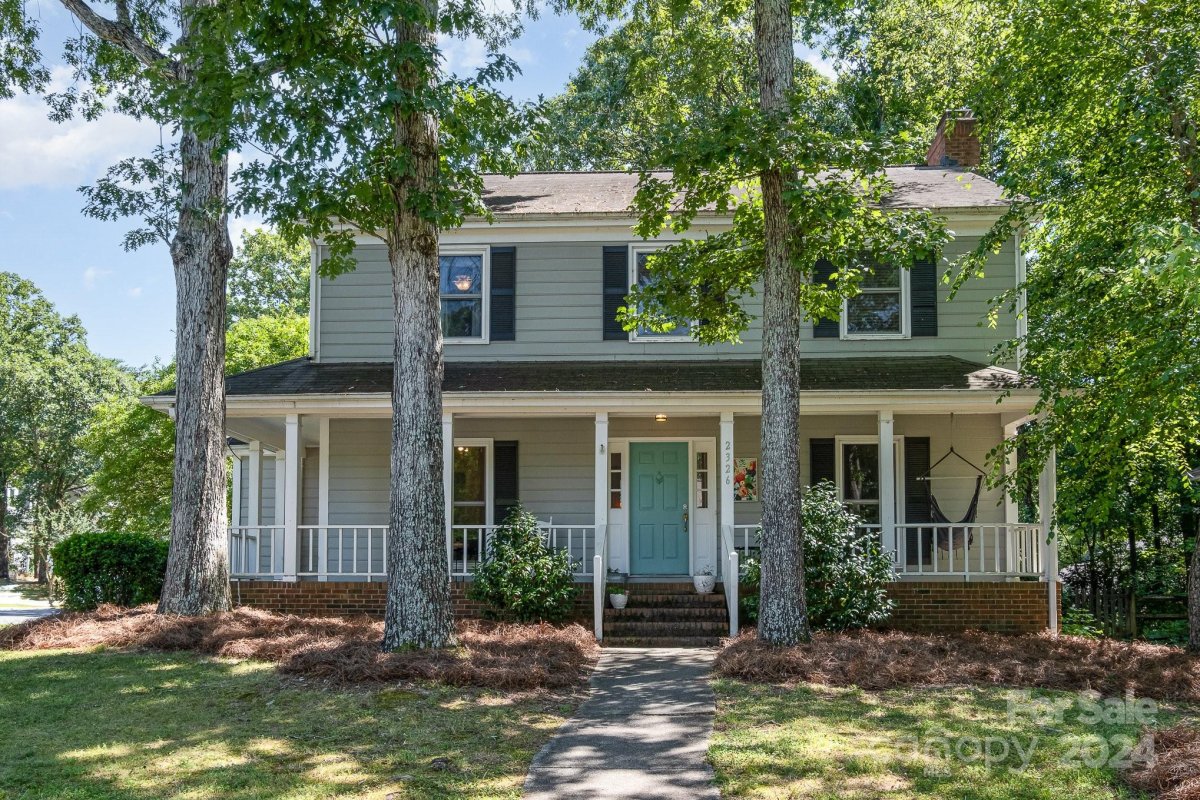 2326 Hunters Bluff Drive