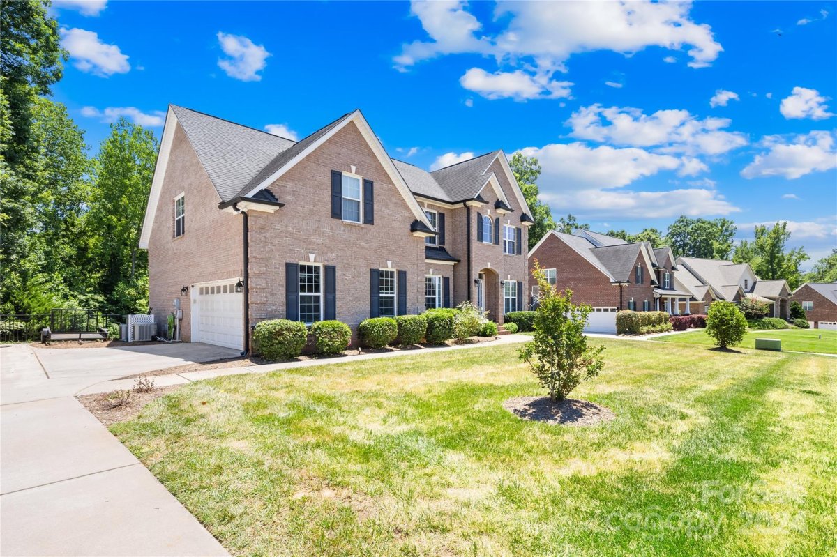 5425 Grayson Ridge Court