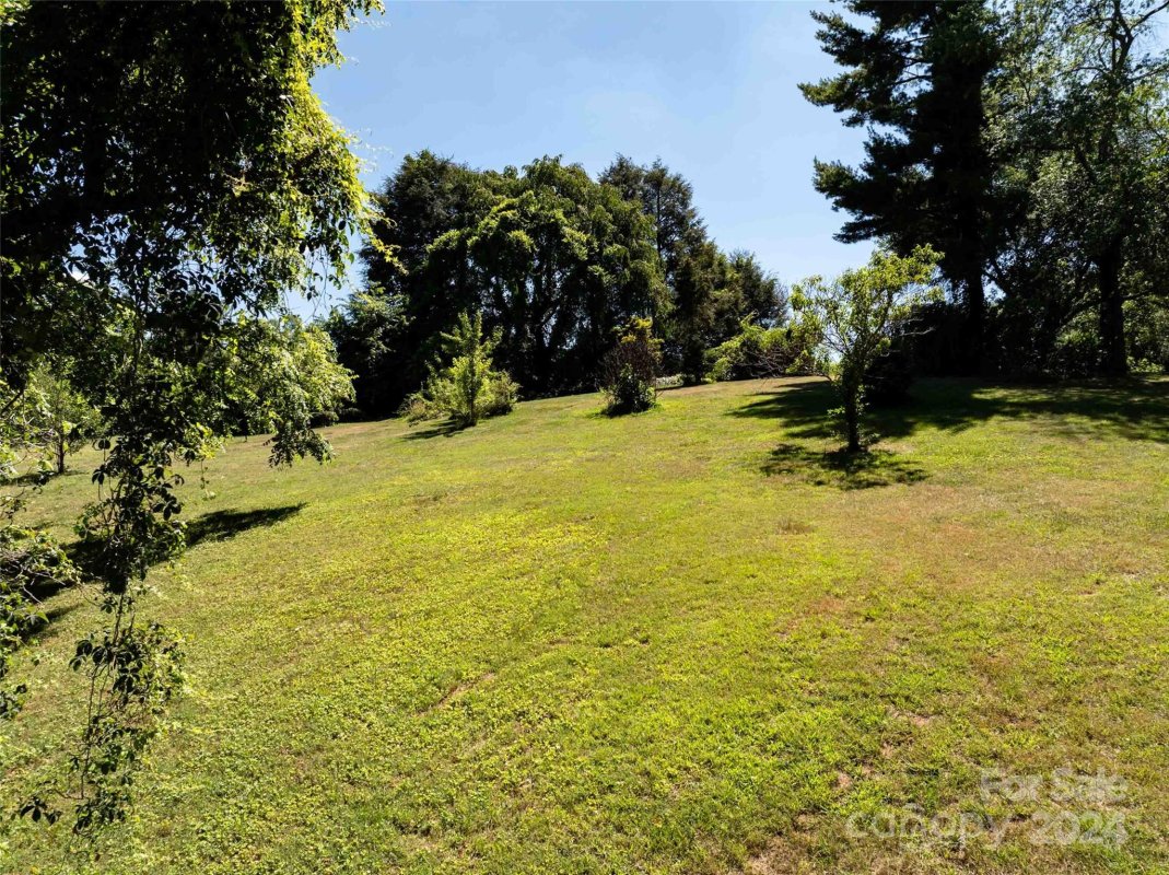 14 Mountain Terrace