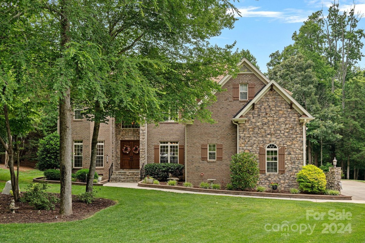 125 Elizabeth Brook Drive