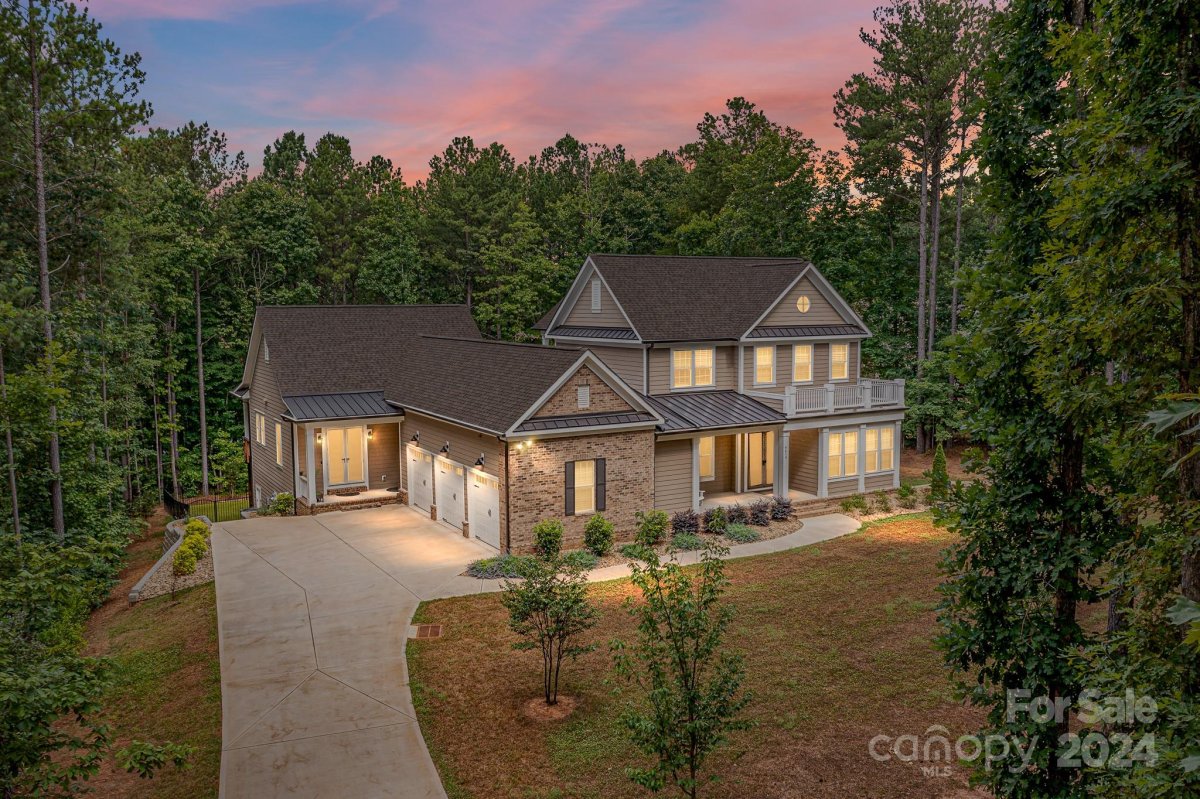 6619 Harbor Oaks Drive