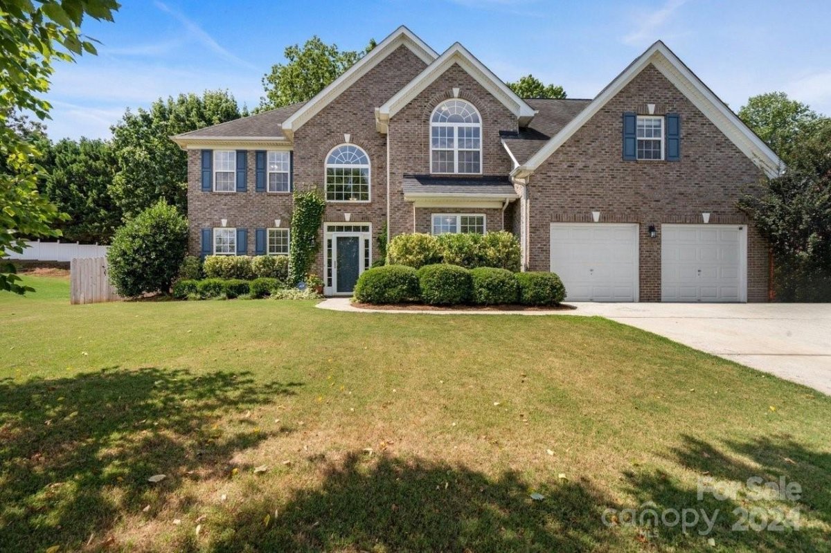179 Autumn Frost Avenue