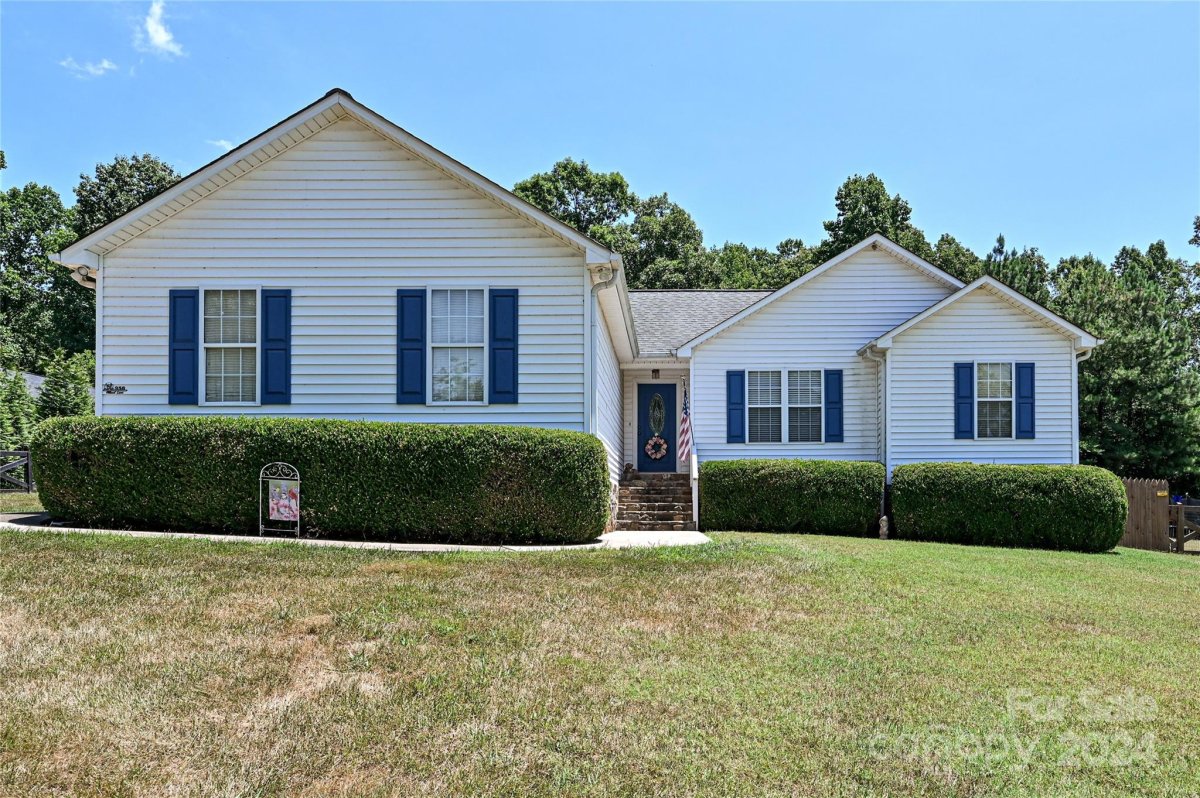 958 Hillard Lane