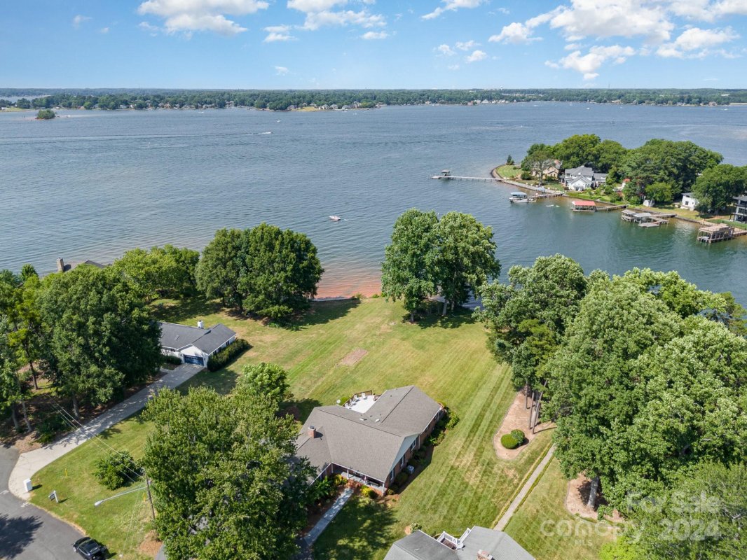 22340 Country Club Lane