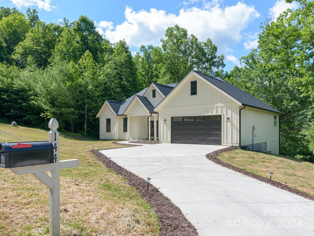 144 Chisel Rock Way