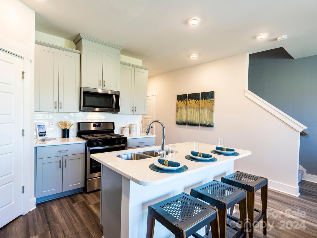 5353 Brailey Circle