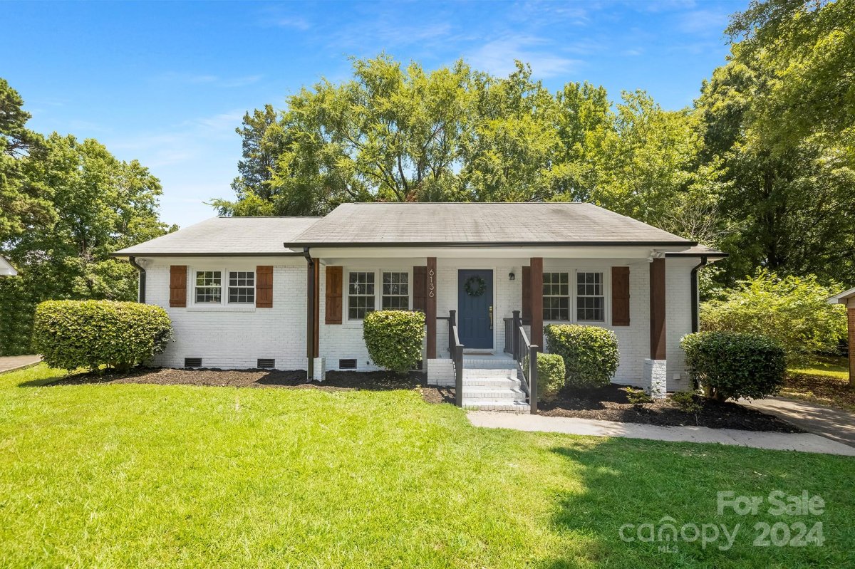 6136 Castle Court