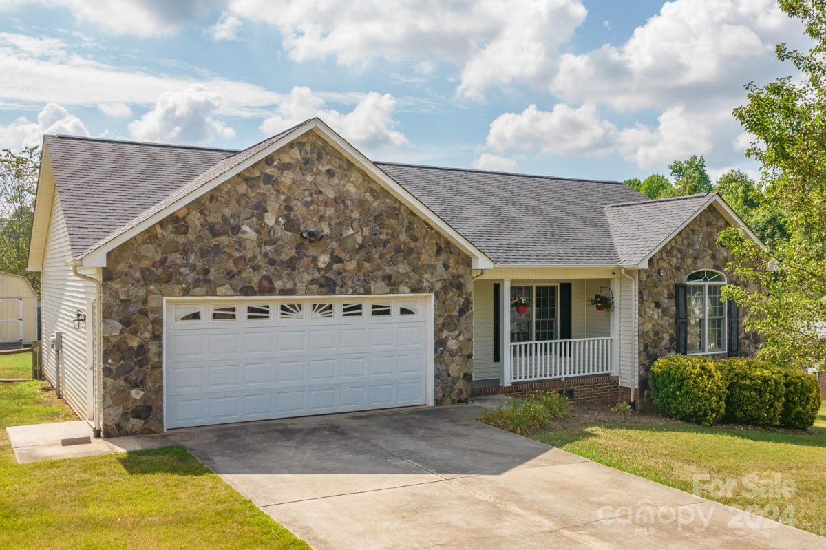 4916 Stone Drive