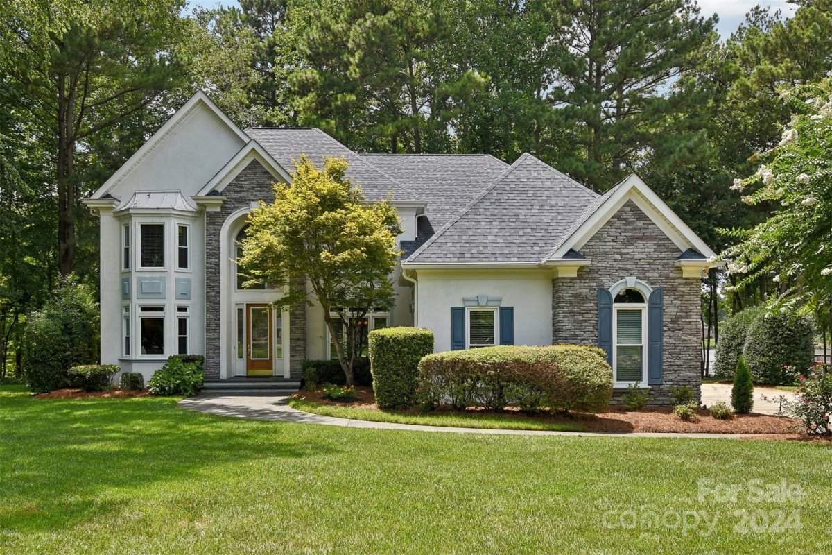 4401 Shadow Cove Lane