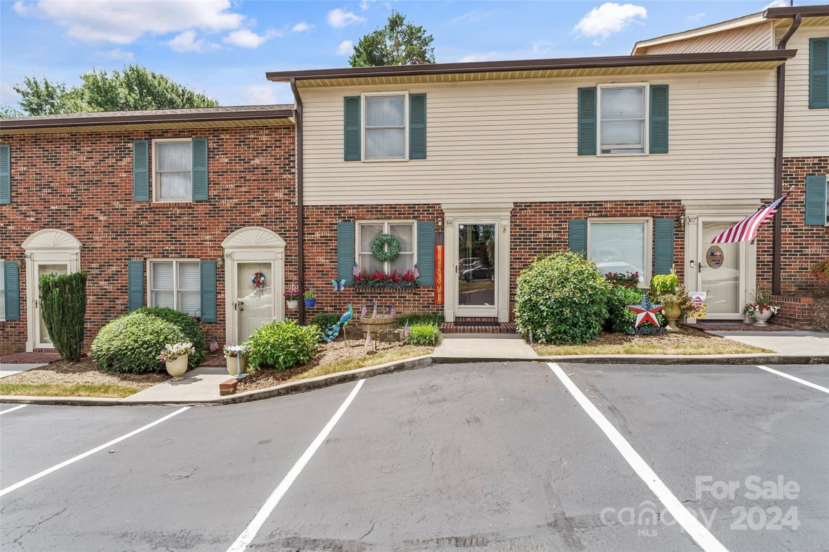 1330 5th Street 166