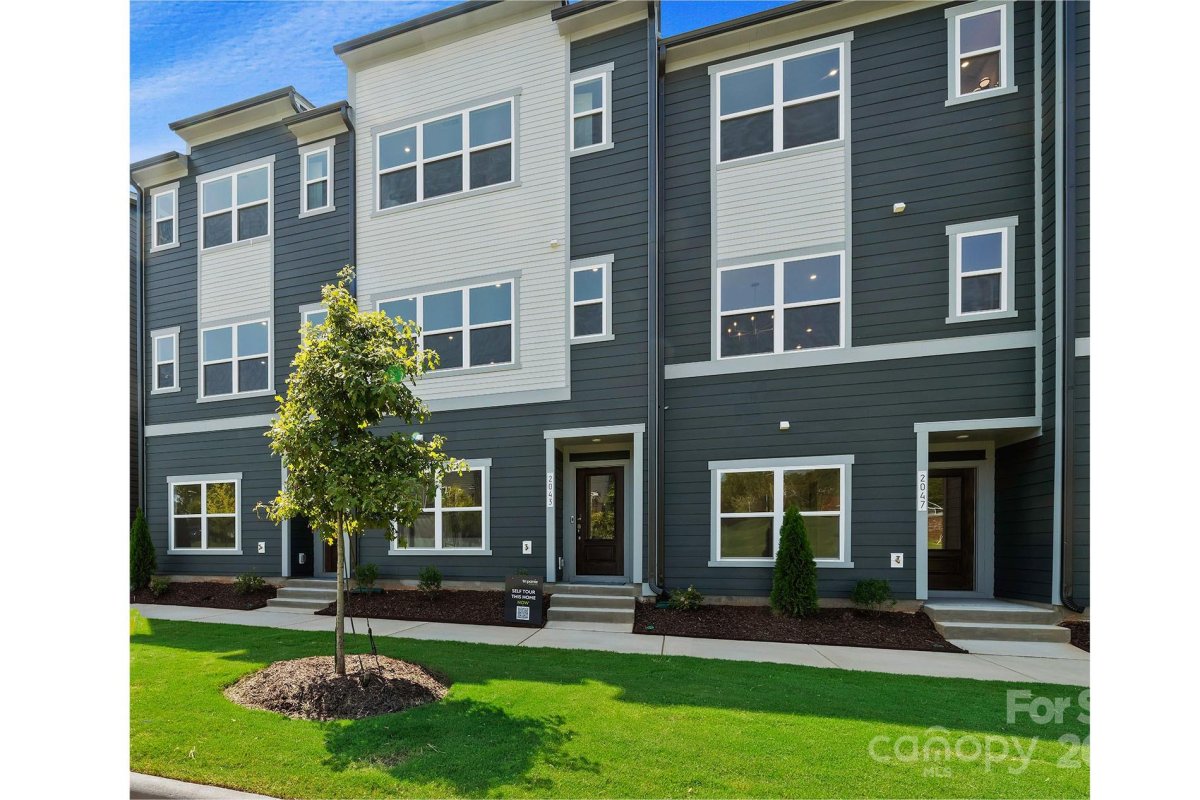 2043 Evolve Way