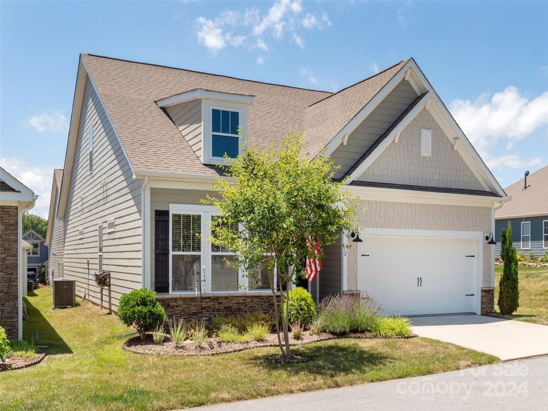 12 Honeycrisp Court