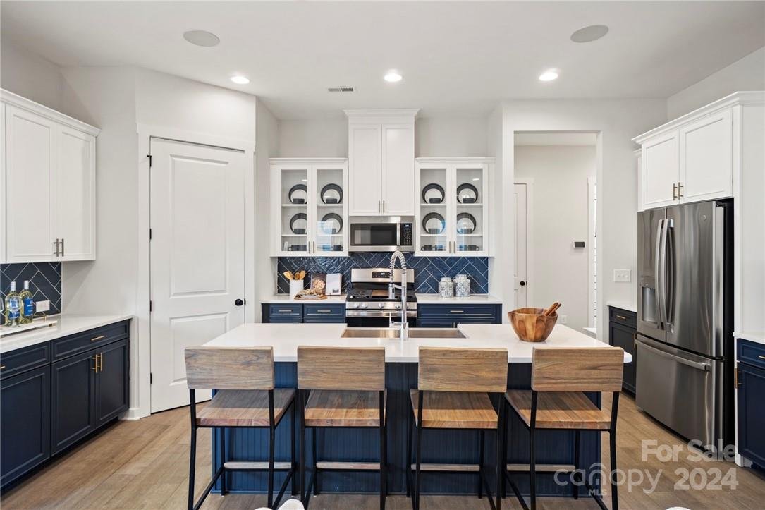 604 Sunharvest Lane