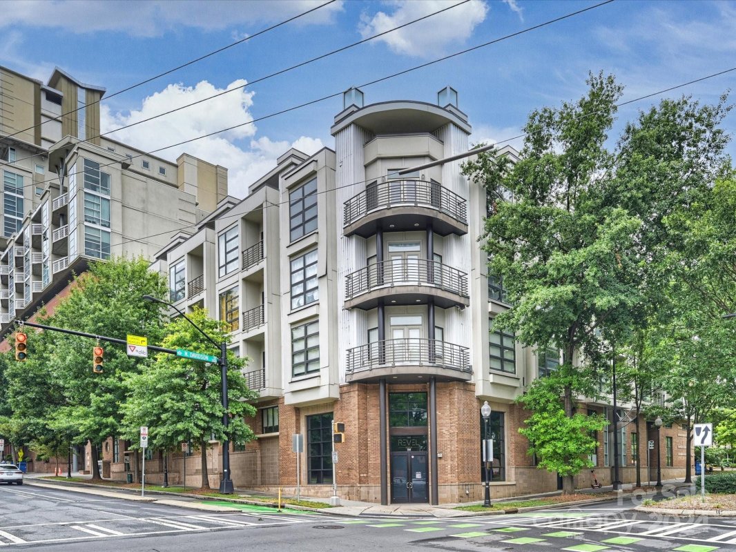 525 E 6th Street 403