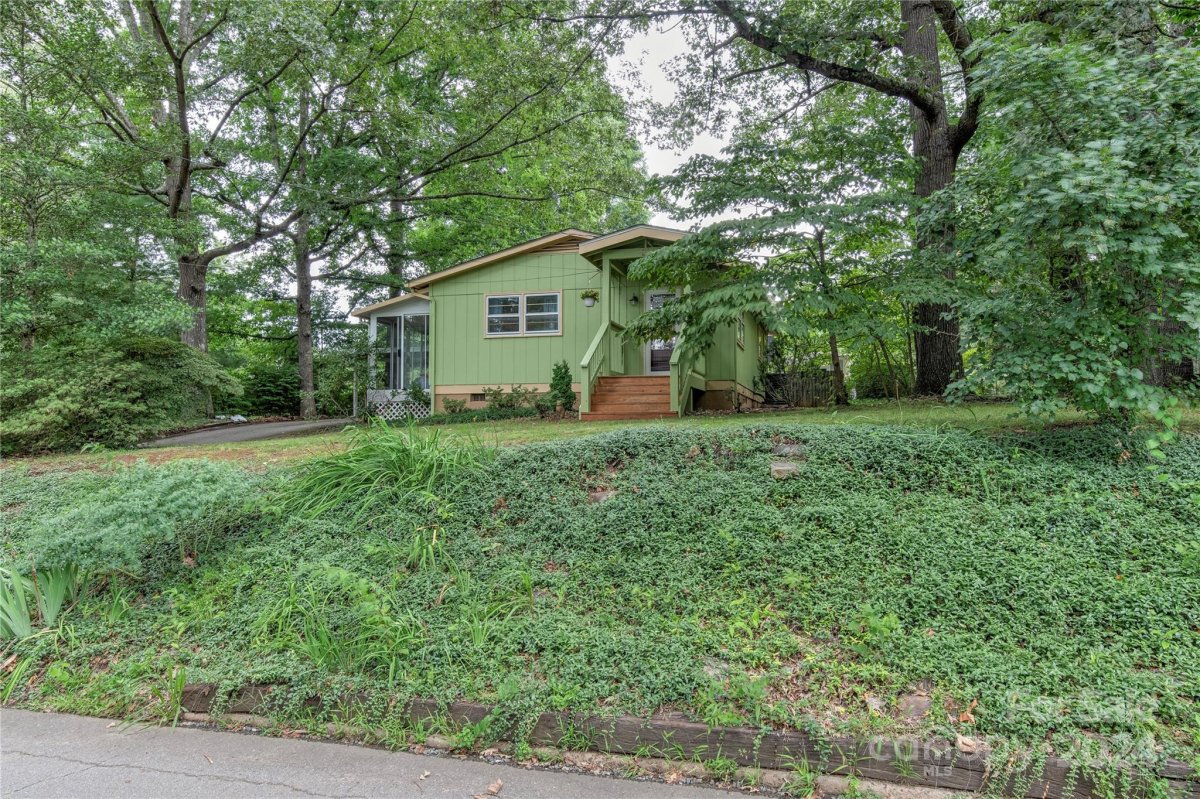 51 Harris Avenue