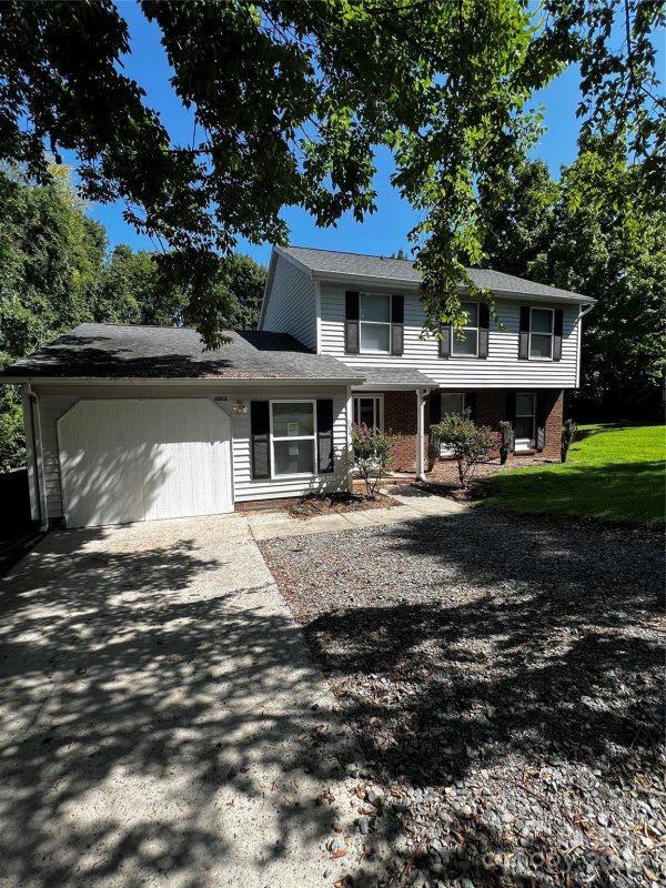 2213 Flint Glenn Lane
