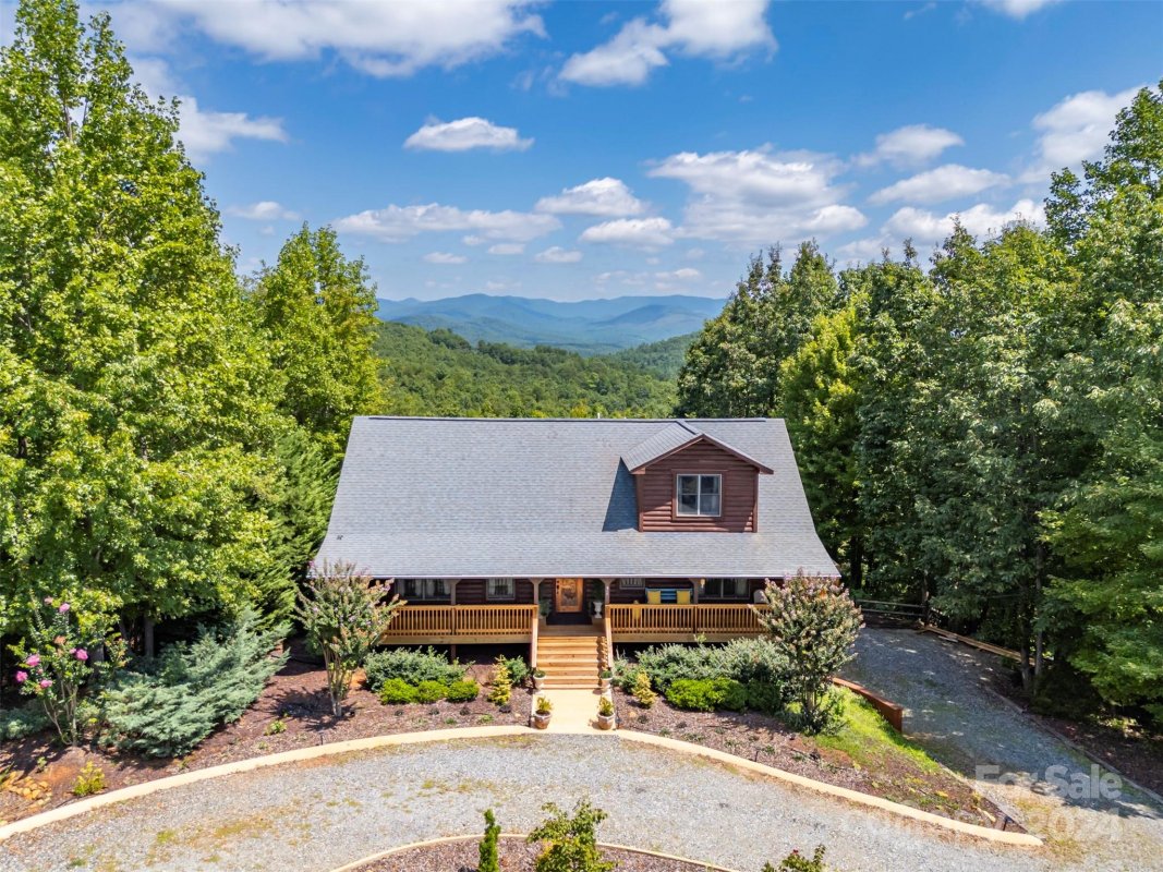 318 Woodgate Drive