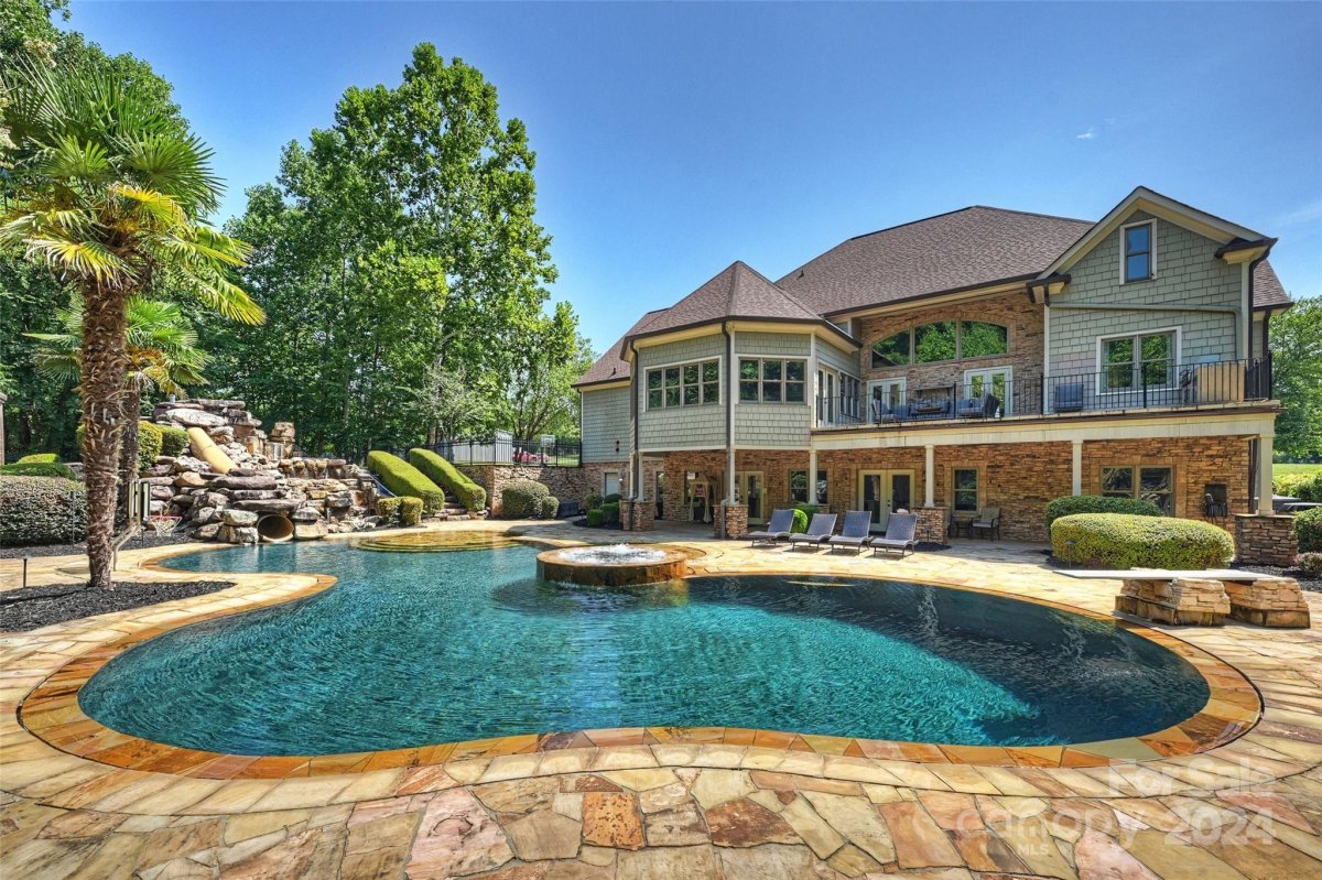 172 Sunfish Drive
