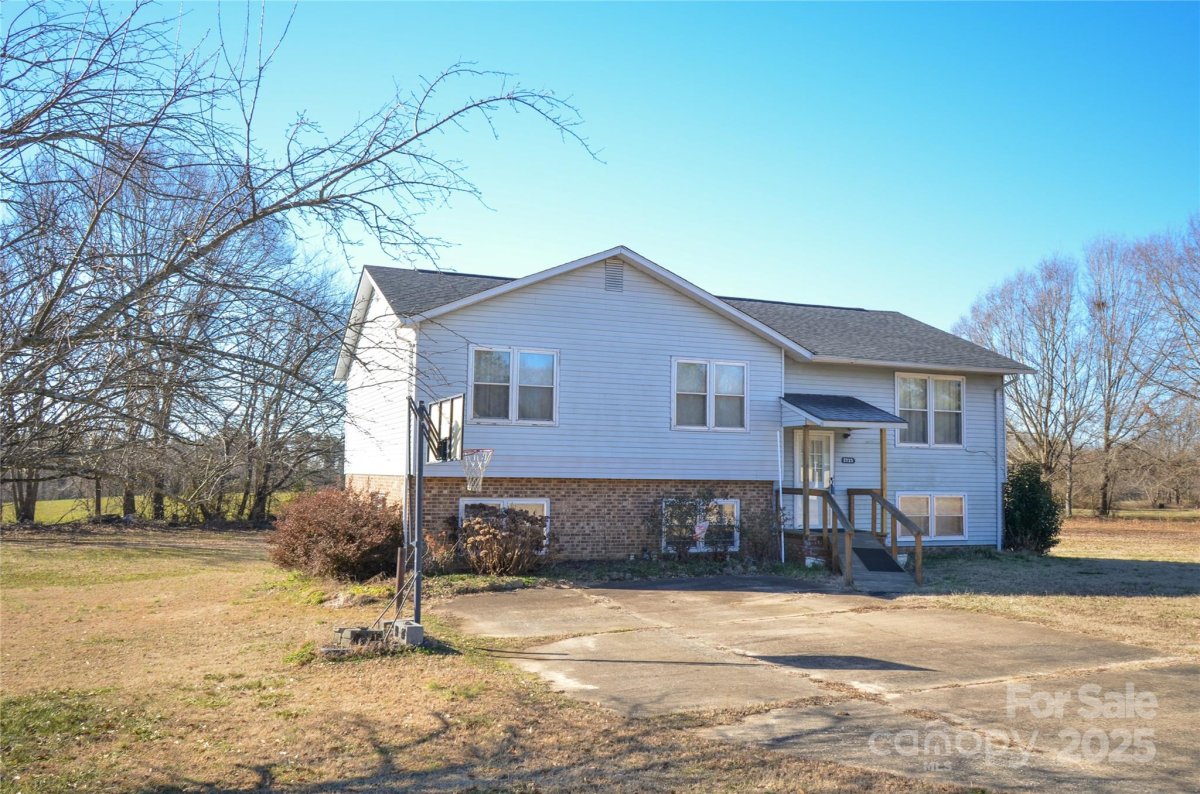 2725 Carla Drive