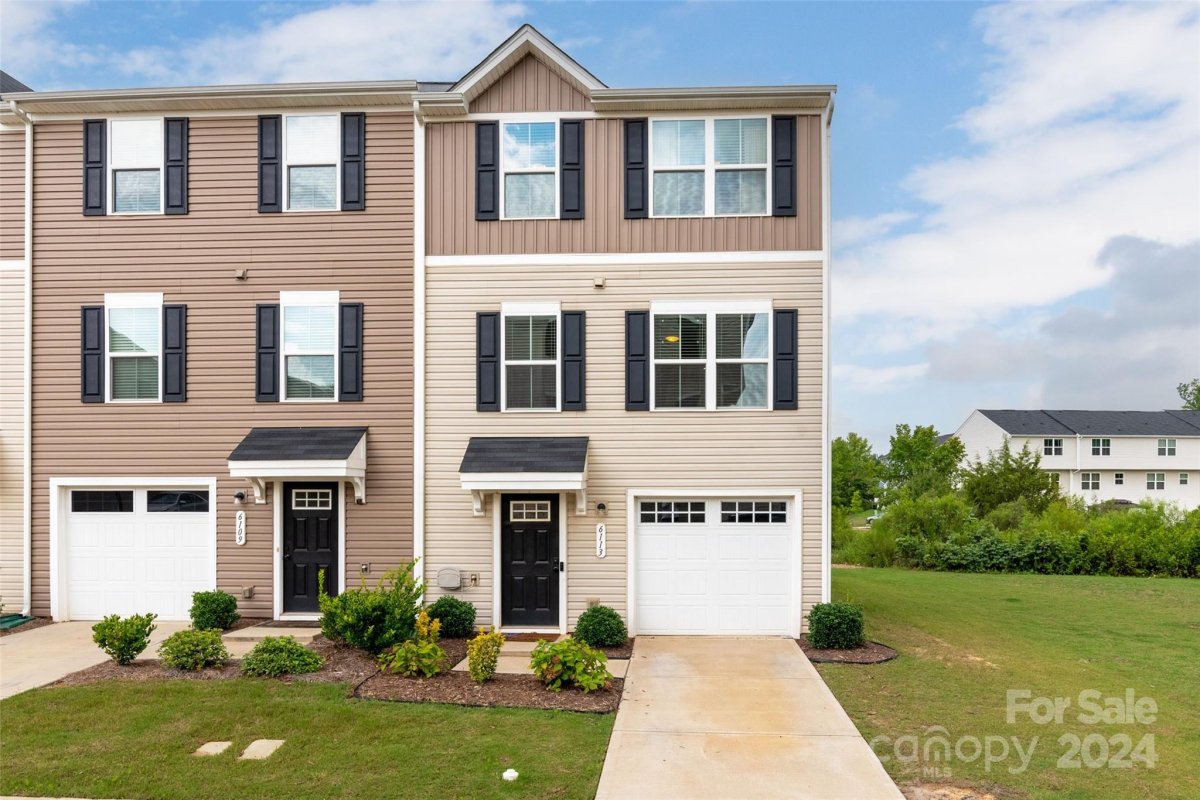 6113 Cutwater Circle