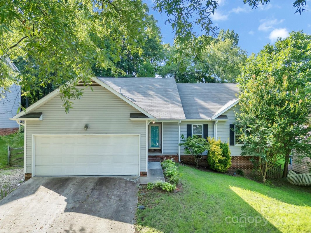 5522 Vandora Drive