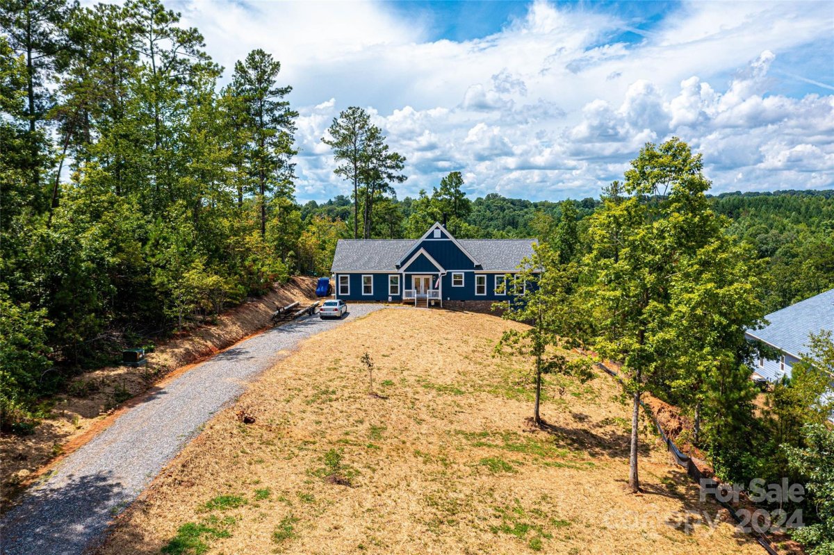 1827 Waters Edge Drive