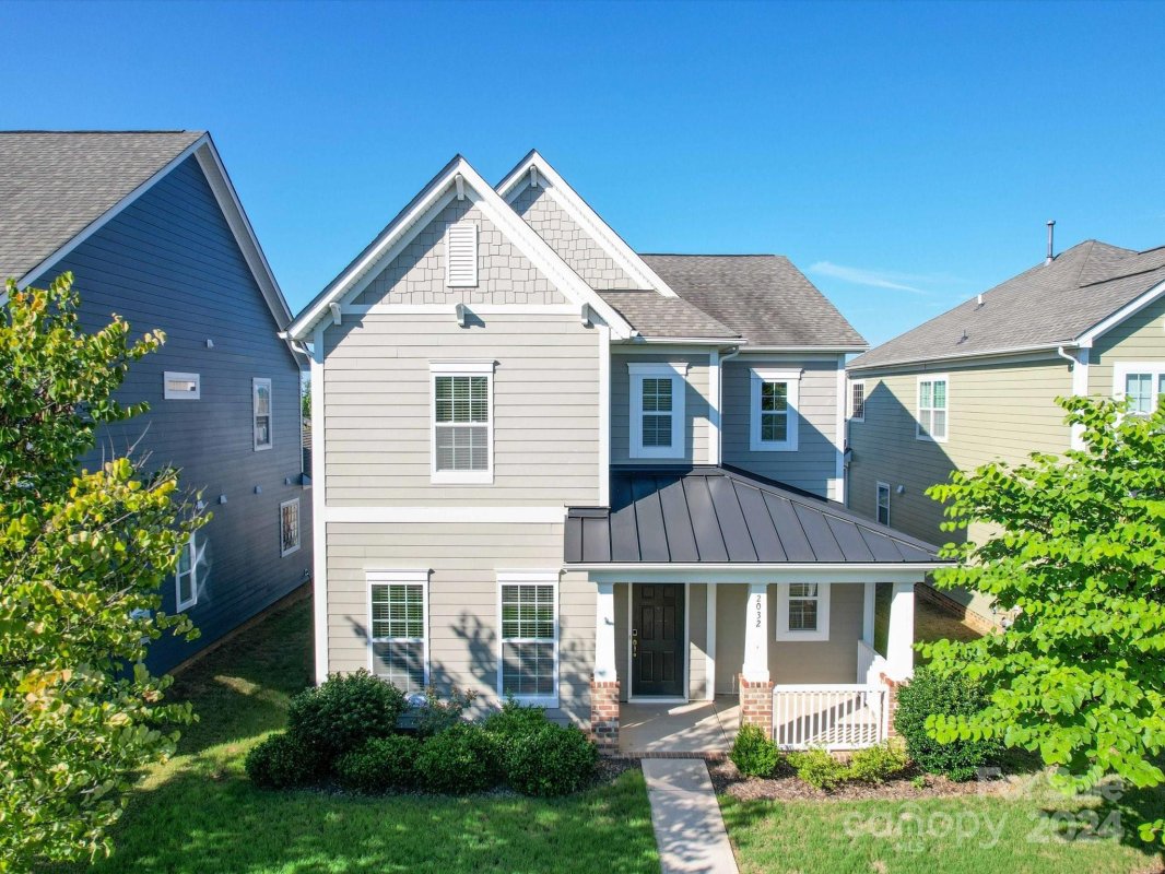 2032 Henslow Trail