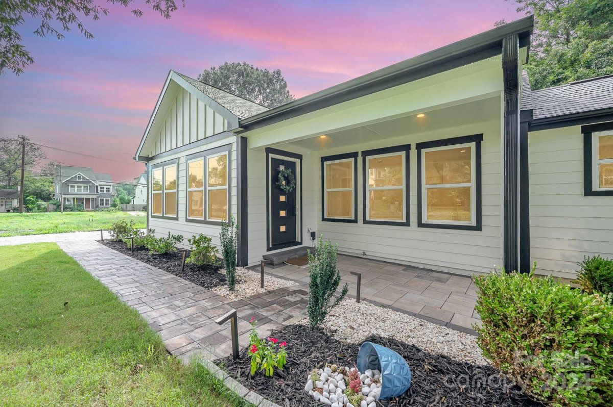 208 Smallwood Place