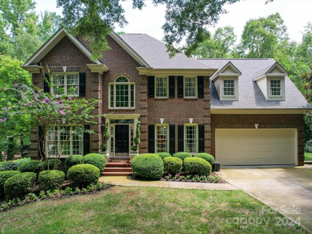 2505 Robin Hill Drive