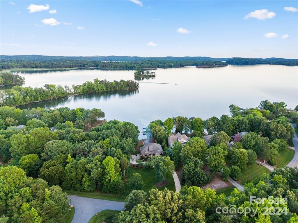 163 Lakewood Court