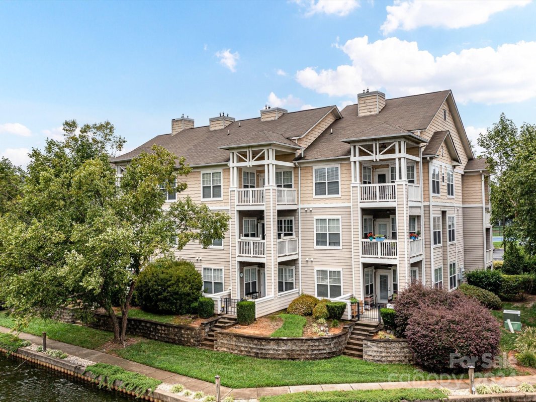 18730 Nautical Drive 302
