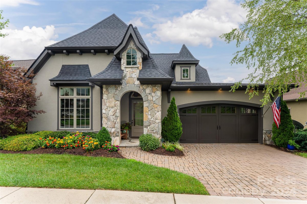 83 Chantilly Drive