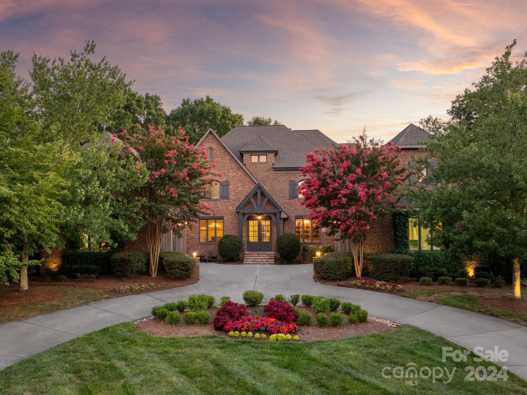 406 Montrose Drive
