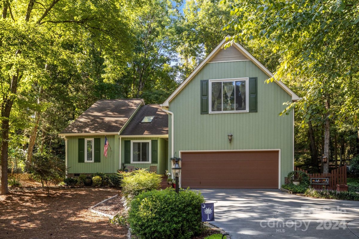 10 Tanglewood Road