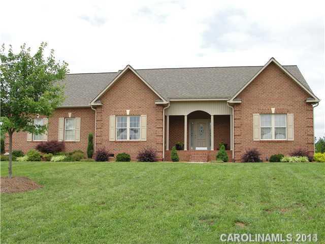 114 Winding Brook Way