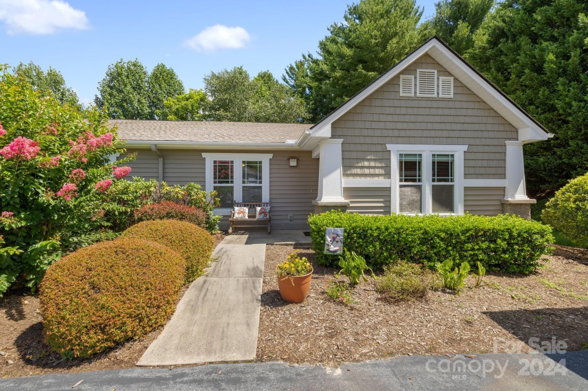 4305 Wood Duck Way
