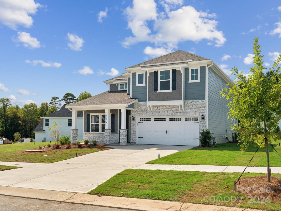1504 Black Walnut Street 30
