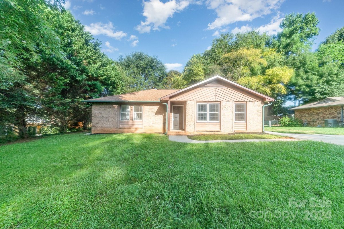 708 Hickory Court