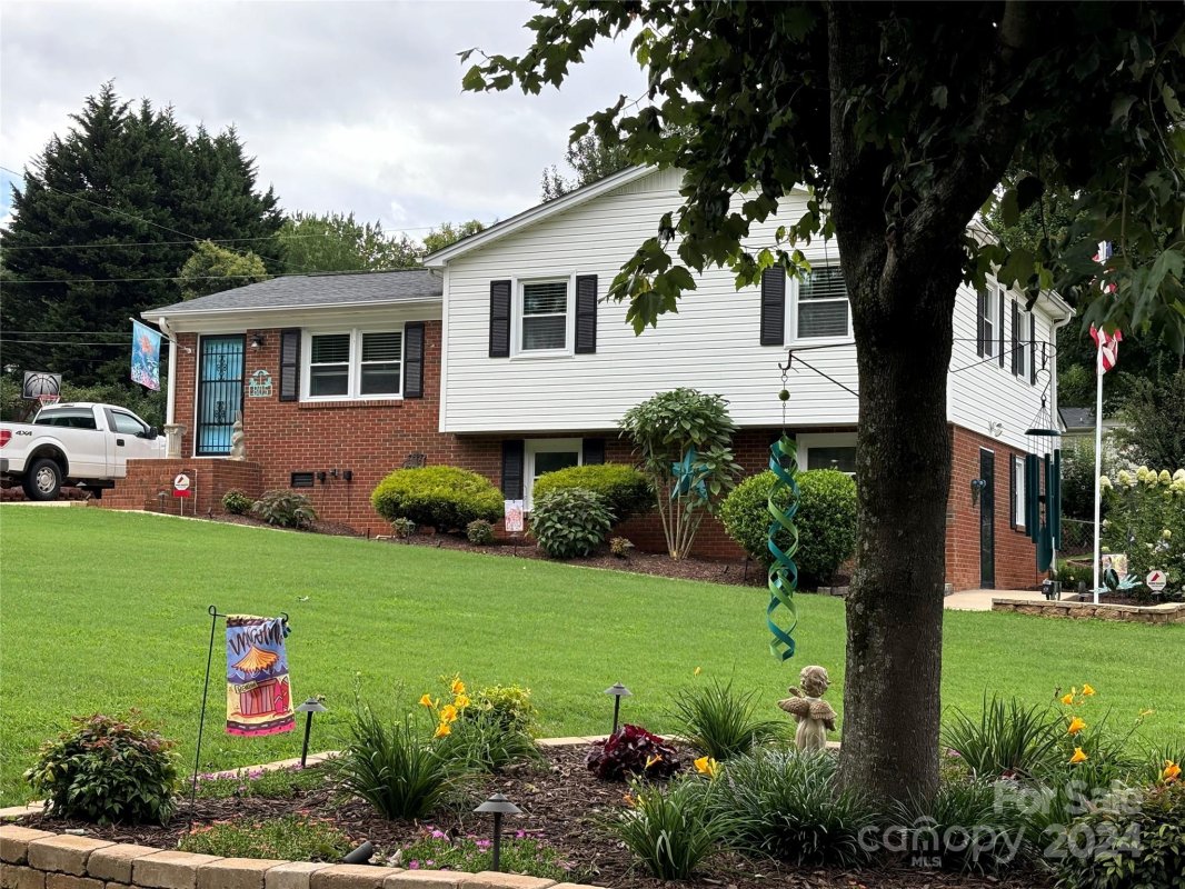 805 Freedom Mill Road
