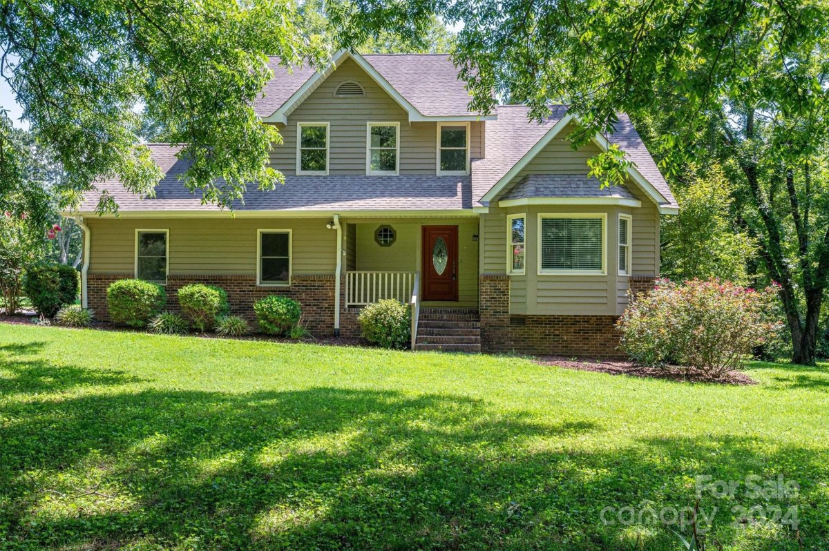 119 Lakewood Drive