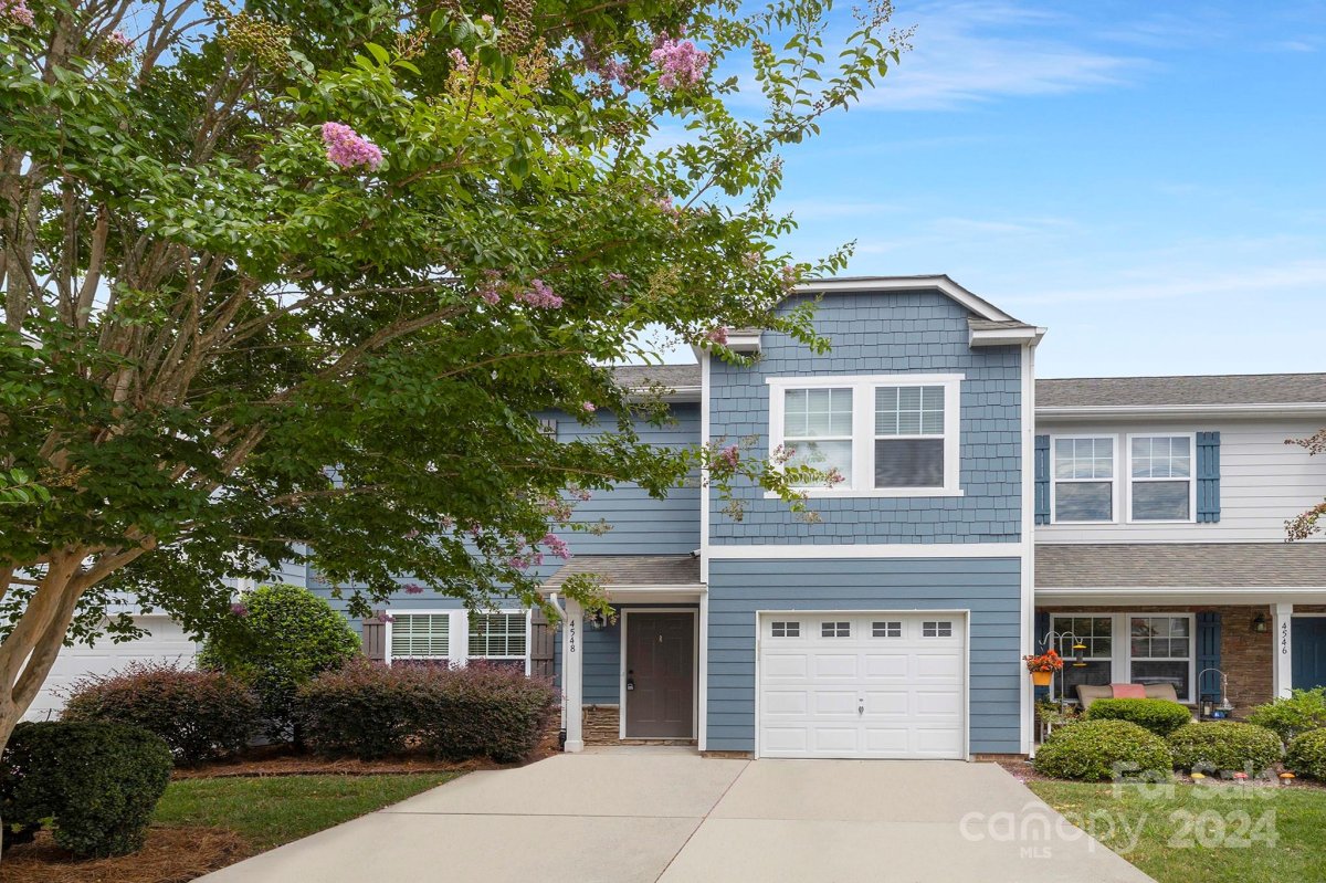 4548 Tradd Circle