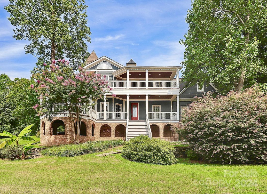 1802 Mountain Park Drive