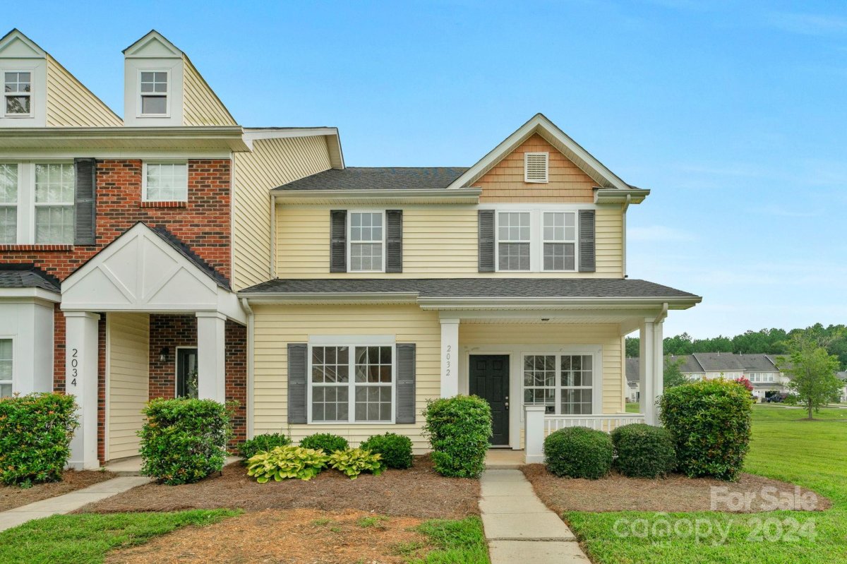 2032 Oakstone Drive